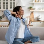 Mengenal Konsep "Slow Living", Menemukan Keseimbangan di Tengah Kesibukan Modern
